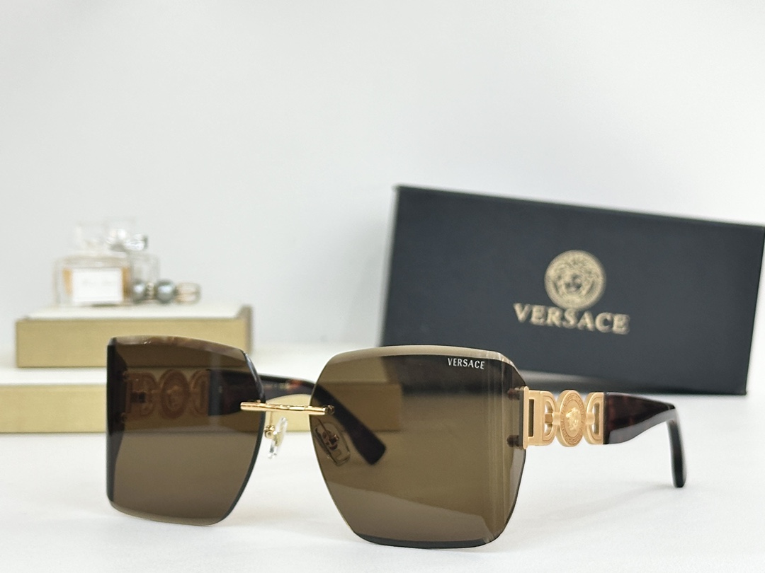  VERSAC*
MODEL：VE6777
SIZE：62口16-135

