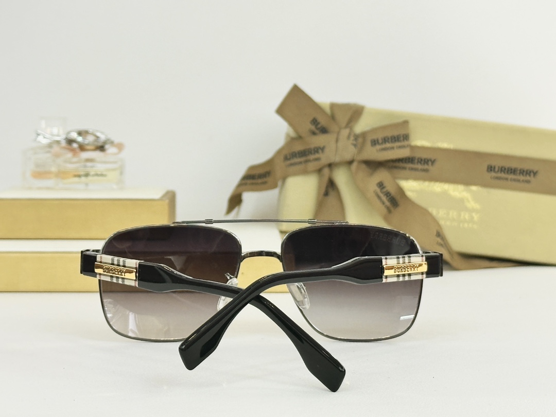  BURBERR*
MODEL：BE2394
SIZE：54口19-145
