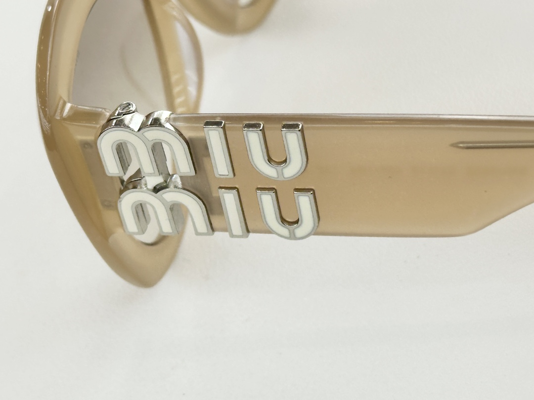 MIU MI*MOD：SMU083ZSize：52口19-135