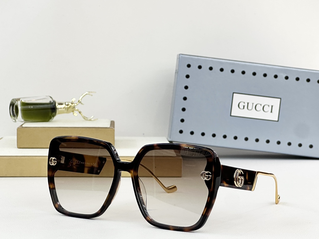  GUCCI
MOD：GG1135/S 
Size：63口16 145

