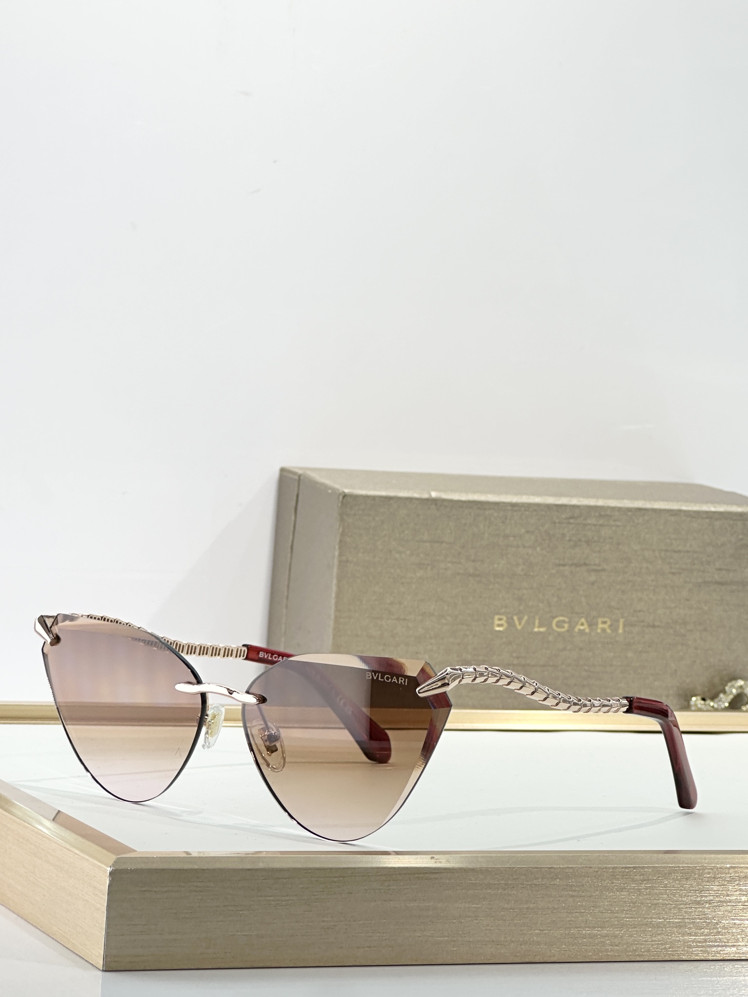  BVLGAR* 
MOD：BVU
Size：65口13-140
