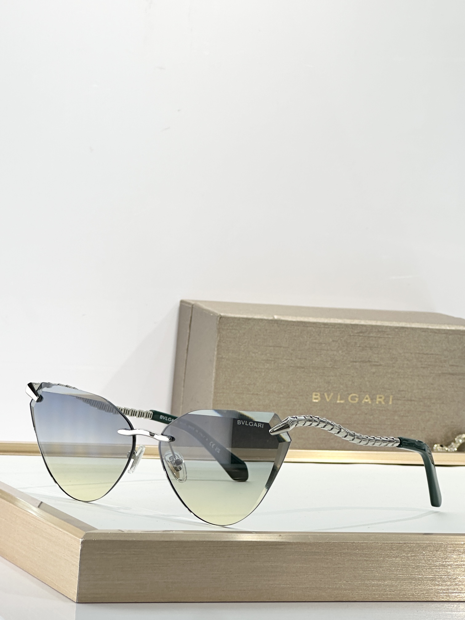  BVLGAR* 
MOD：BVU
Size：65口13-140
