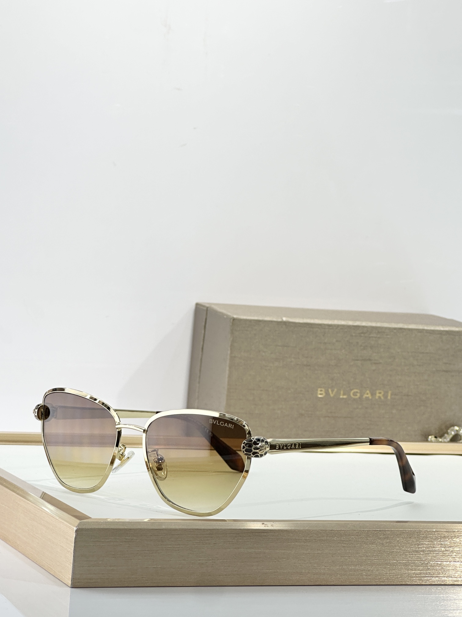  BVLGARI
MOD：BV50045U
SIZE：54-16-140
