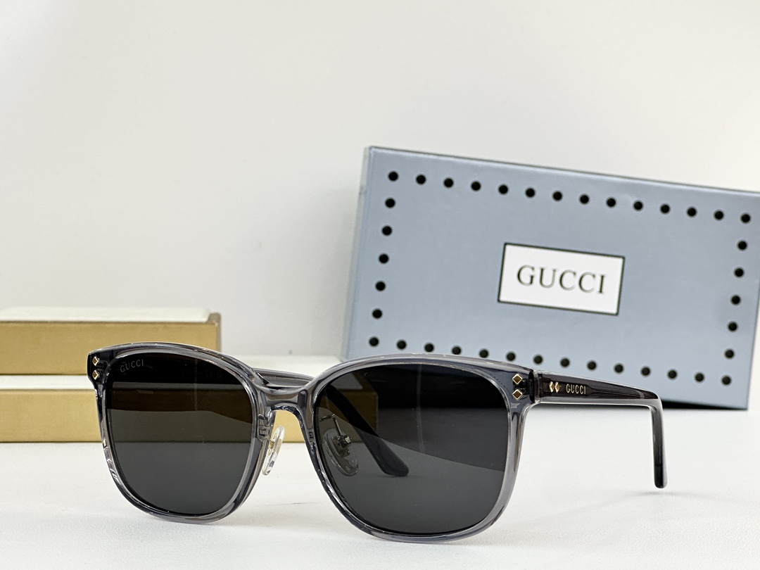  GUCC*
MODEL：GG1896SK
SIZE：57口18-145
