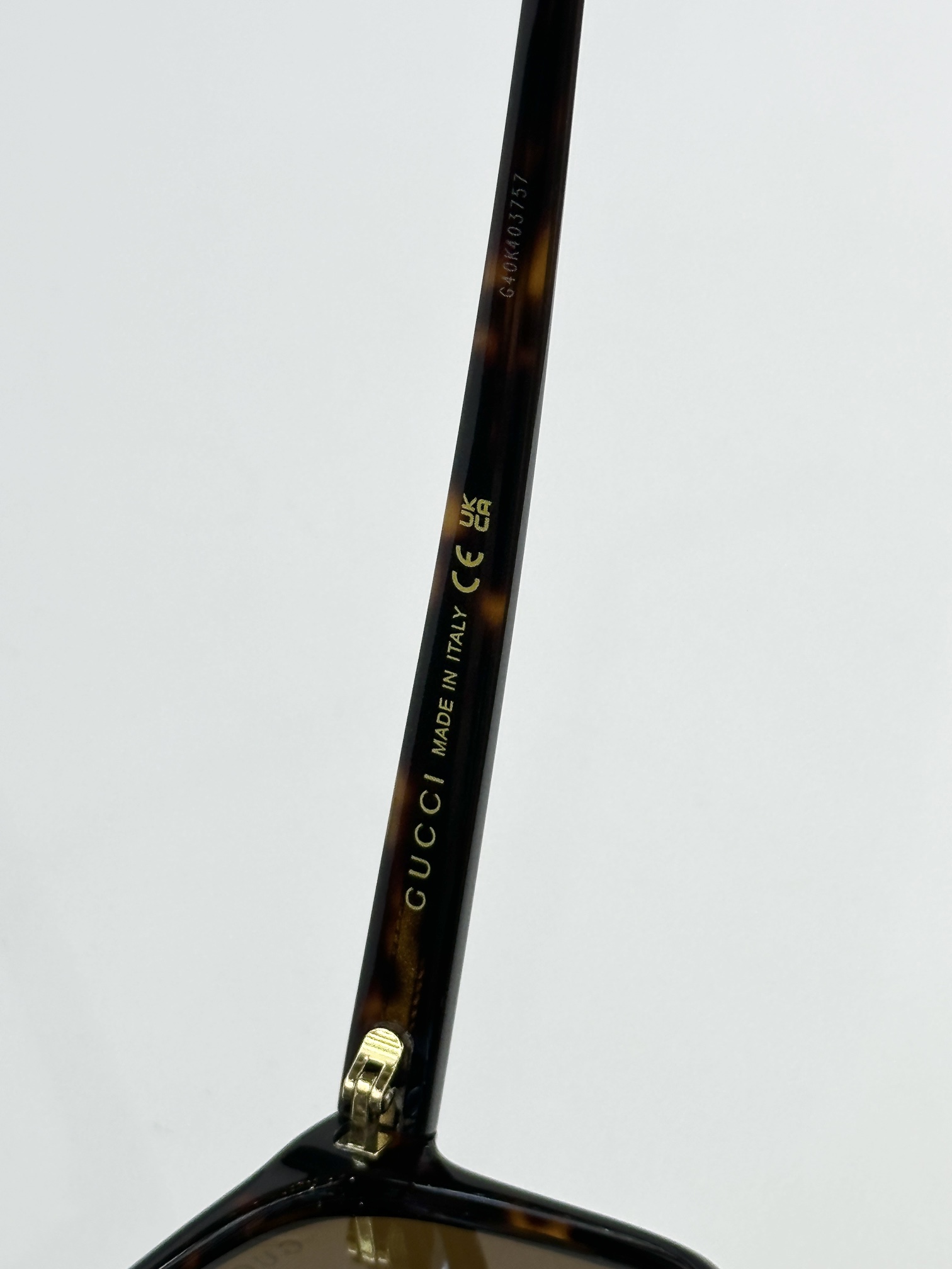  GUCC*
MODEL：GG1896SK
SIZE：57口18-145
