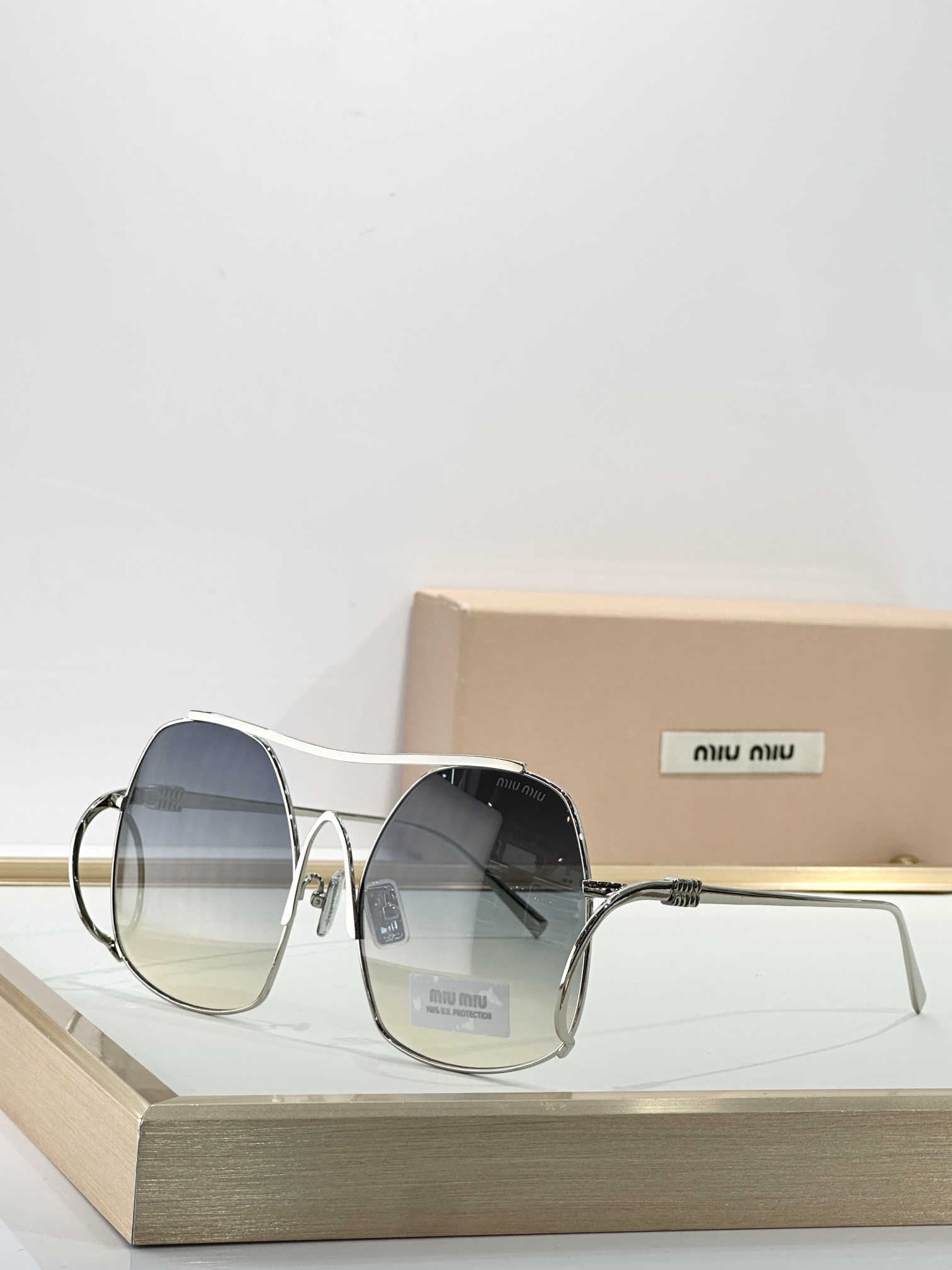  MIU MI*
MODELSMUA55
SIZE：57口18-150
