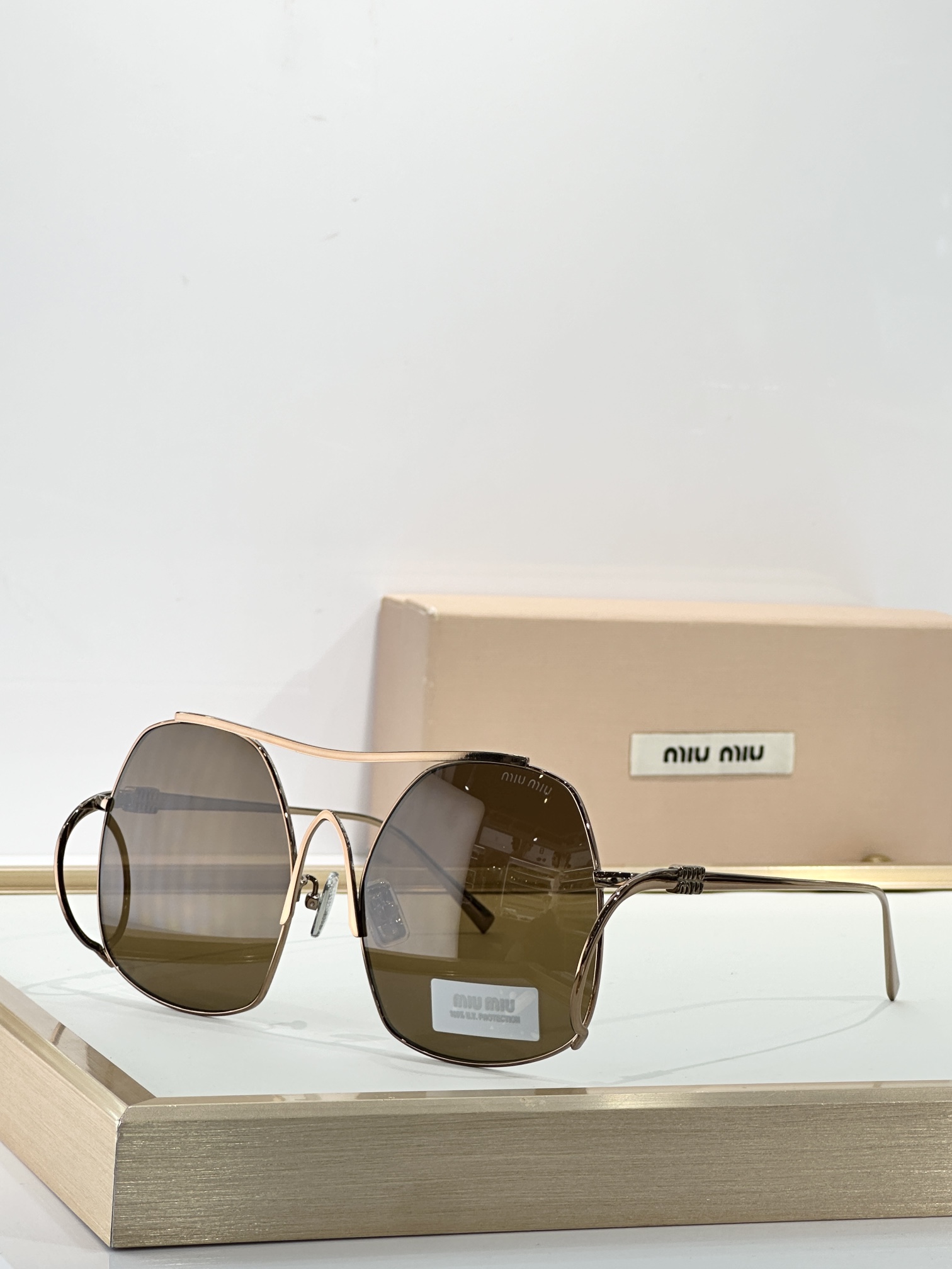  MIU MI*
MODELSMUA55
SIZE：57口18-150
