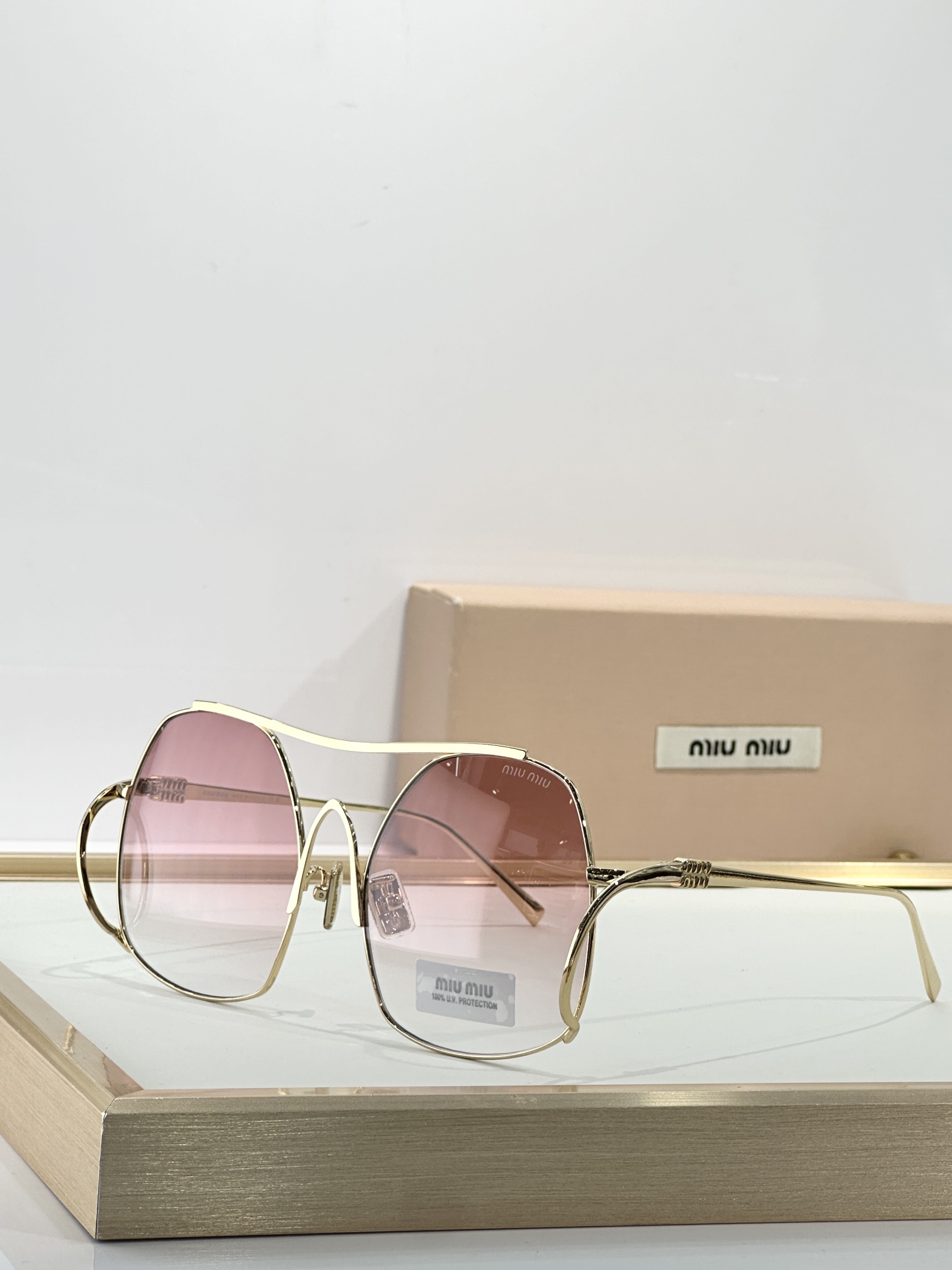  MIU MI*
MODELSMUA55
SIZE：57口18-150
