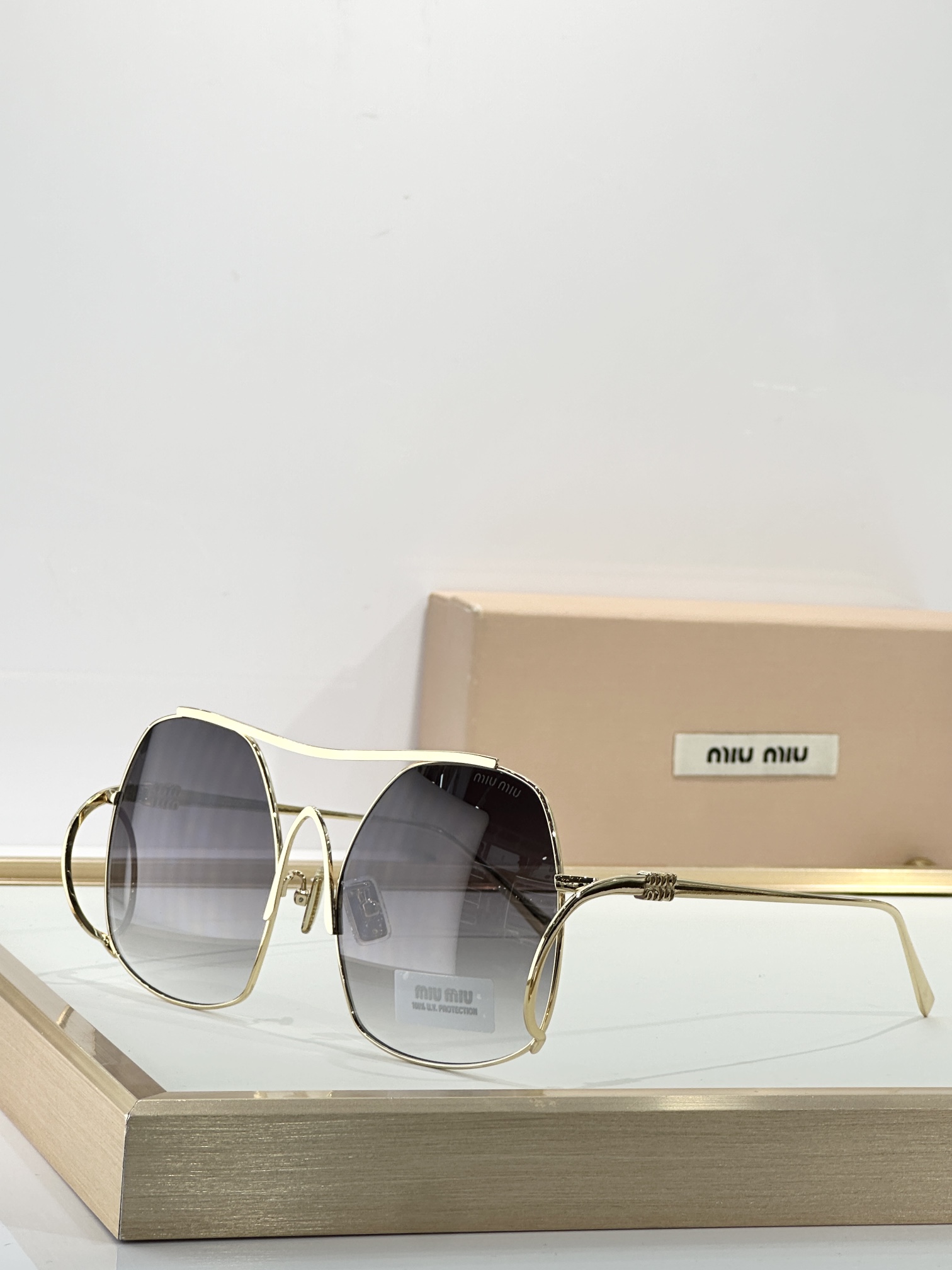  MIU MI*
MODELSMUA55
SIZE：57口18-150
