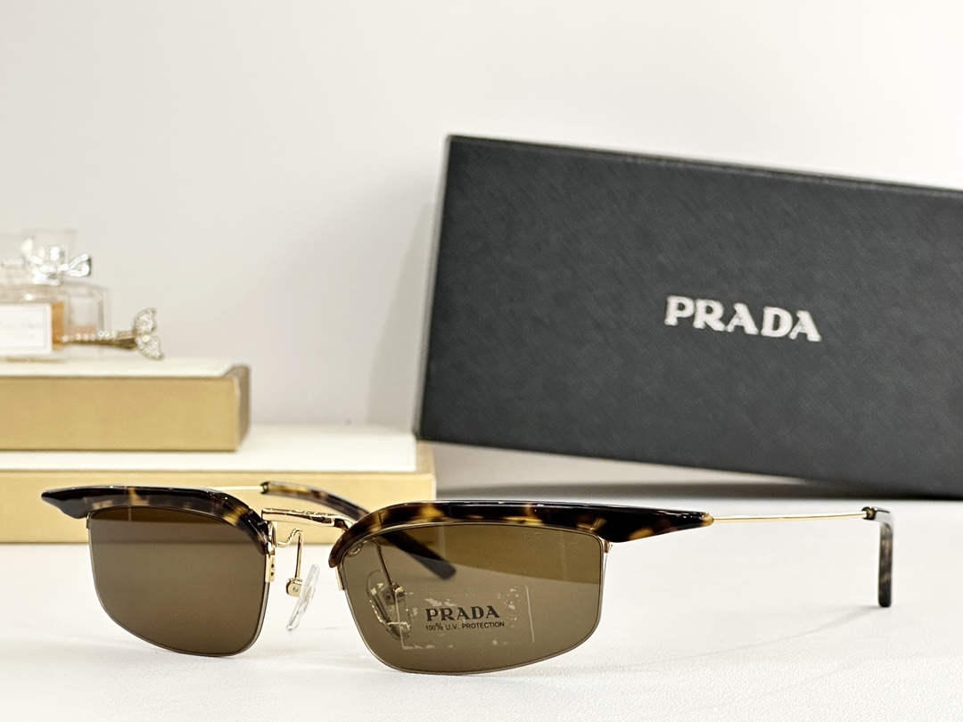 。PRADA
MODEL：SPR B50
SIZE：52口19-135

