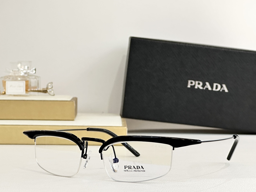 。PRADA
MODEL：SPR B50
SIZE：52口19-135

