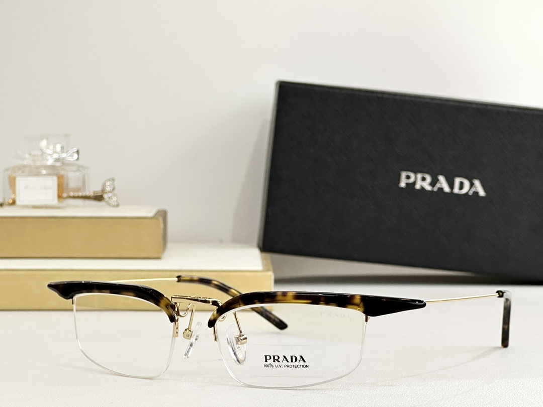 。PRADA
MODEL：SPR B50
SIZE：52口19-135


