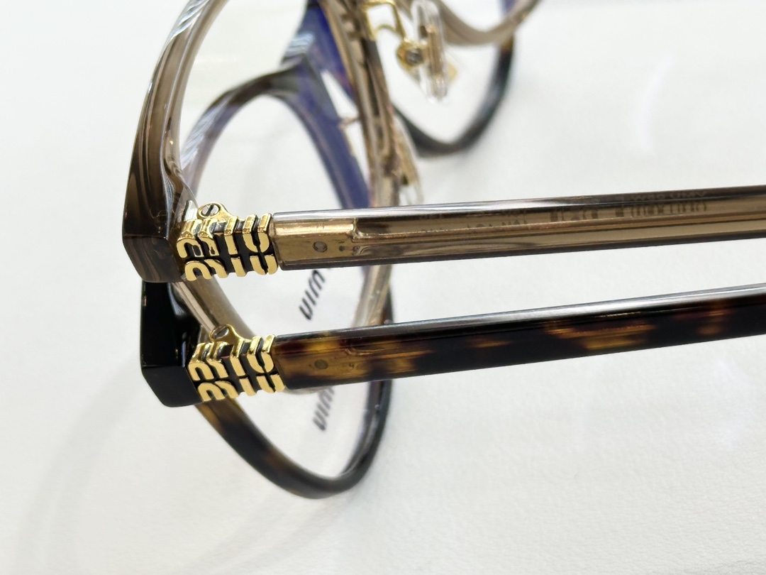  MIU M*
MODEL VMU 05W-F
SIZE：54口17-140

