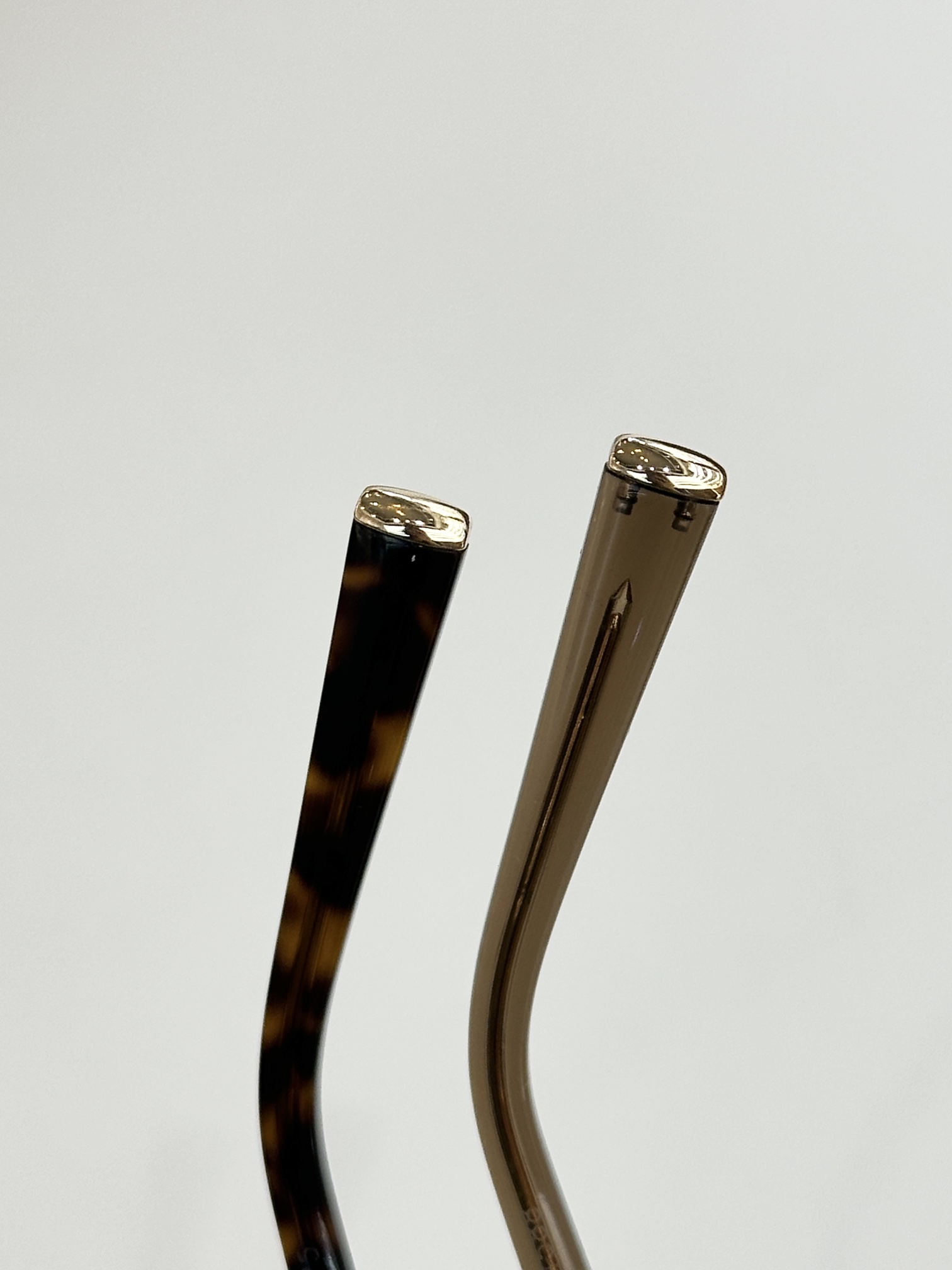  MIU M*
MODEL VMU 05W-F
SIZE：54口17-140

