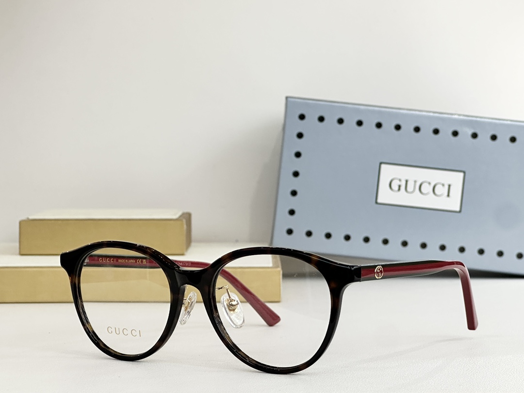  GUCC*
MODEL：GG1867OK
SIZE：51口19-145
