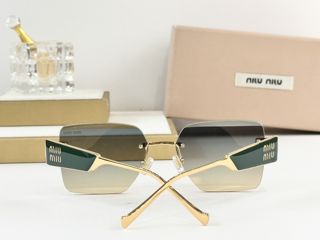  MIU MI*
MOD：MU 1711LV
Size：57口17 145
