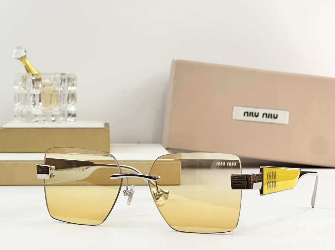  MIU MI*
MOD：MU 1711LV
Size：57口17 145
