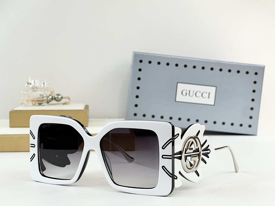  GUCC*
MODEL：GG0535S
SIZE：56口15-145


