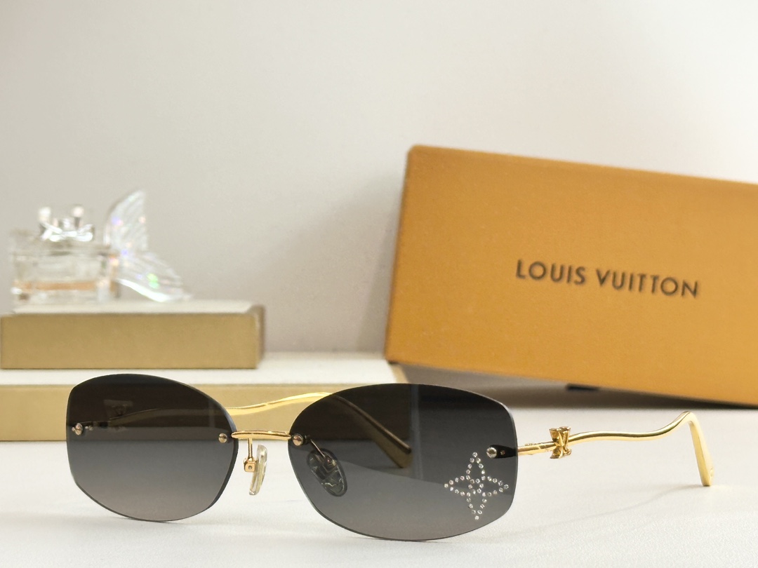 LOUIS VUITTON
MODEL：Z2959u
SIZE：60口16-140
