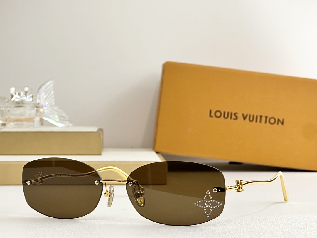 LOUIS VUITTON
MODEL：Z2959u
SIZE：60口16-140
