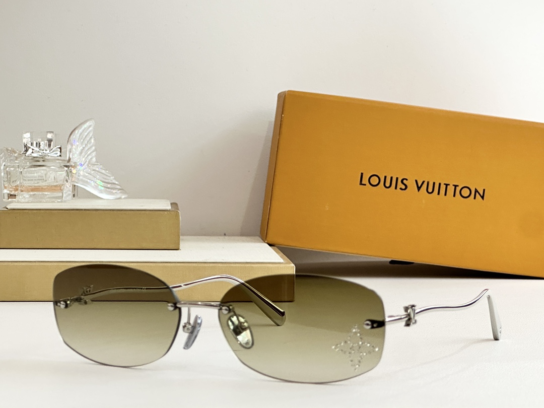 LOUIS VUITTON
MODEL：Z2959u
SIZE：60口16-140
