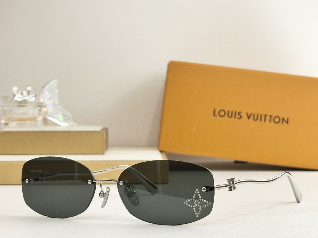 LOUIS VUITTON
MODEL：Z2959u
SIZE：60口16-140
