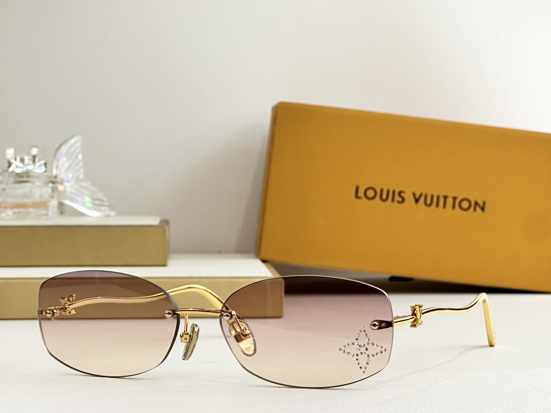 LOUIS VUITTON
MODEL：Z2959u
SIZE：60口16-140

