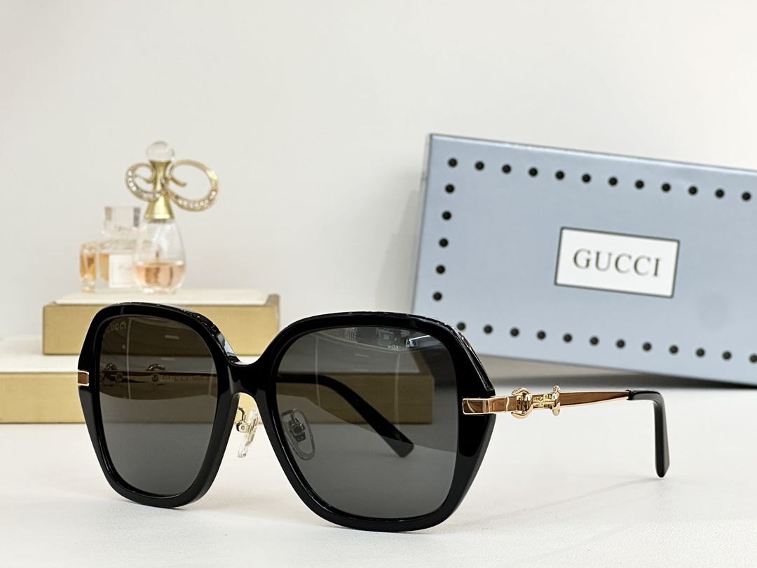  GUCC*
MODEL：GG2055SA
SIZE：57口17-145
