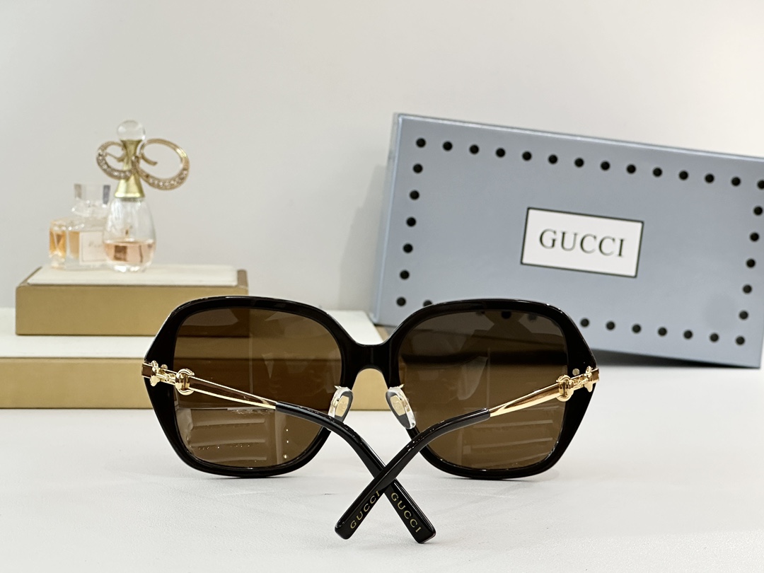  GUCC*
MODEL：GG2055SA
SIZE：57口17-145
