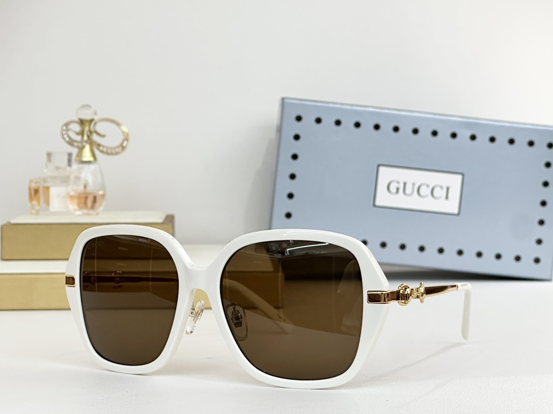  GUCC*
MODEL：GG2055SA
SIZE：57口17-145
