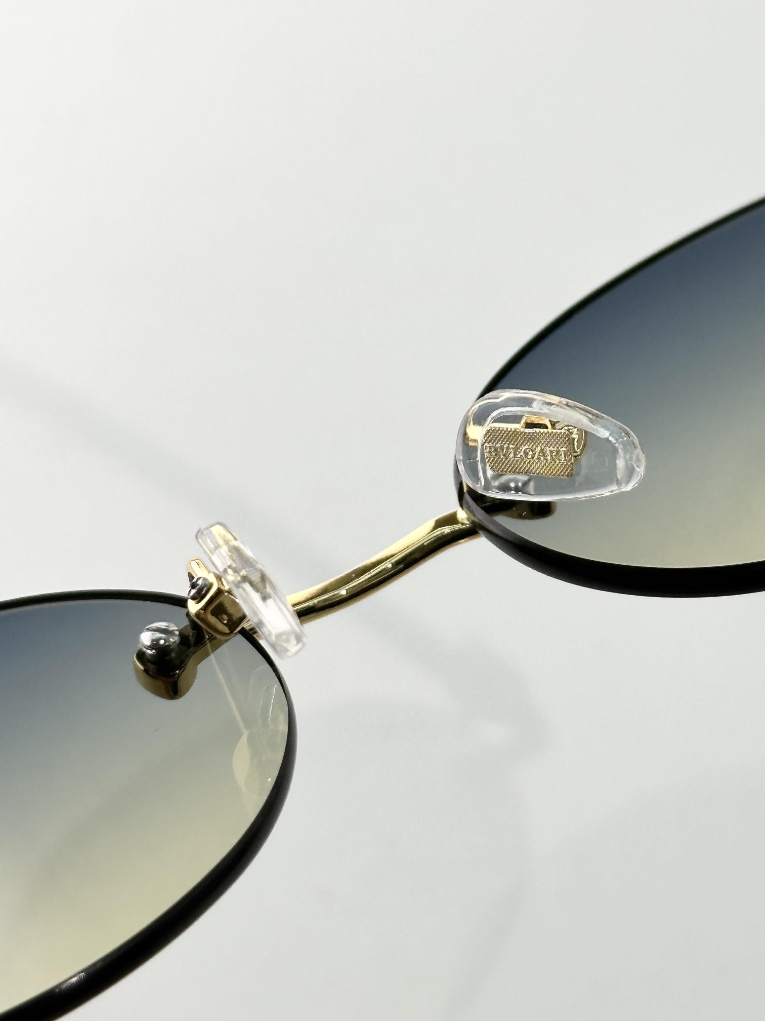 。BVLGARI
MOD：OBV6191-B-D
Size：56口18-140

