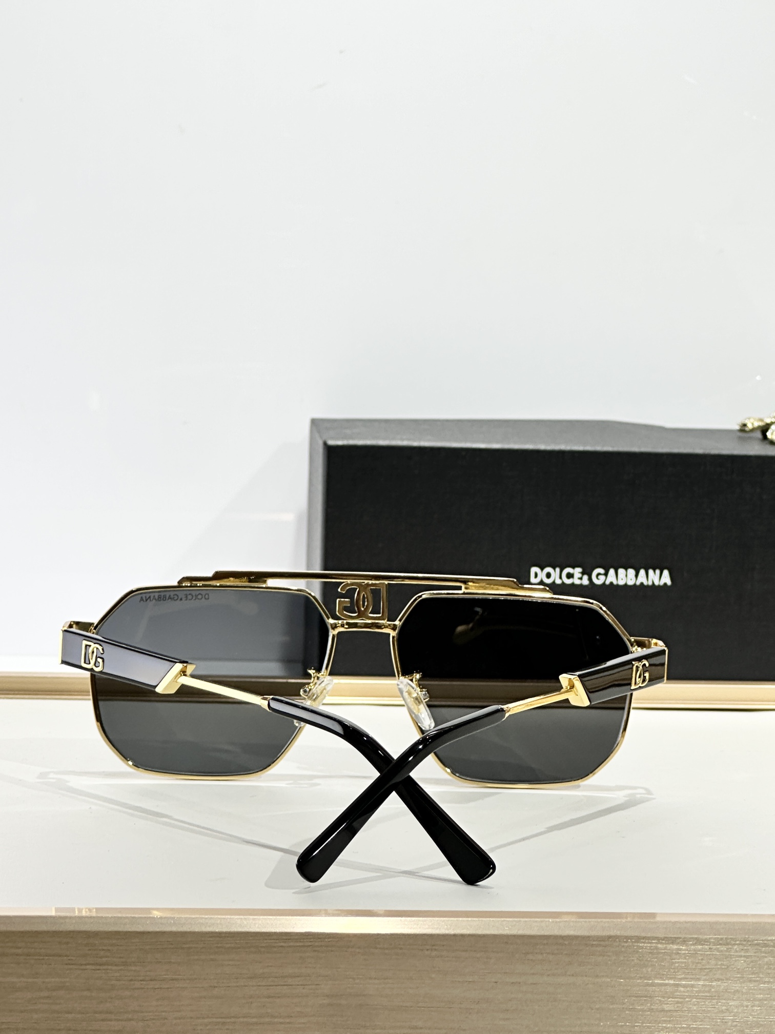  𝘿𝙊𝙇𝘾𝙀&𝙂𝘼𝘽𝘽𝘼𝙉𝘼  
ModelDG2294 
size：59-15 145 
