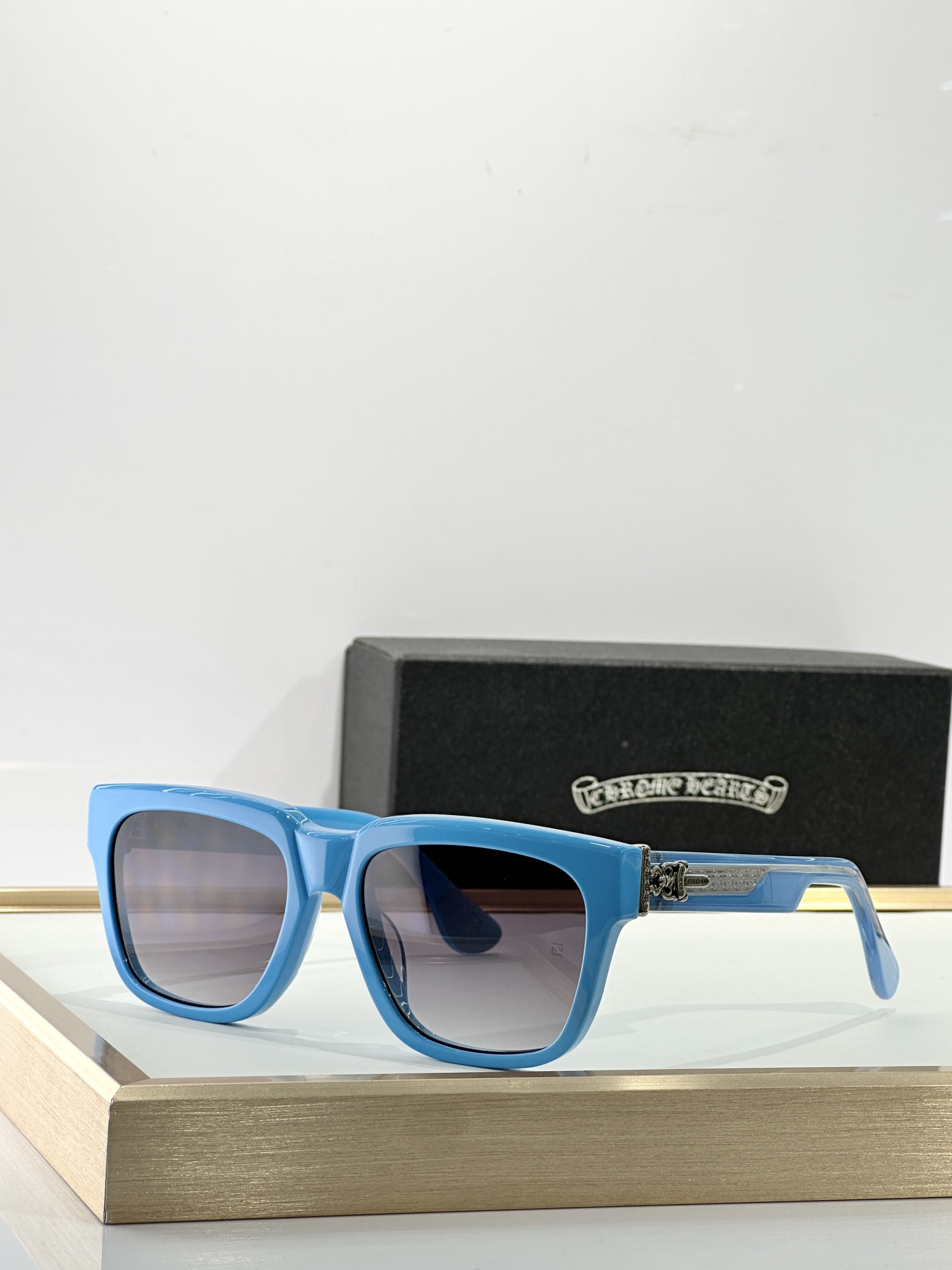 Chrome Hearts MODEL: BOX OFFICER MIST SIZE:56口19-145 