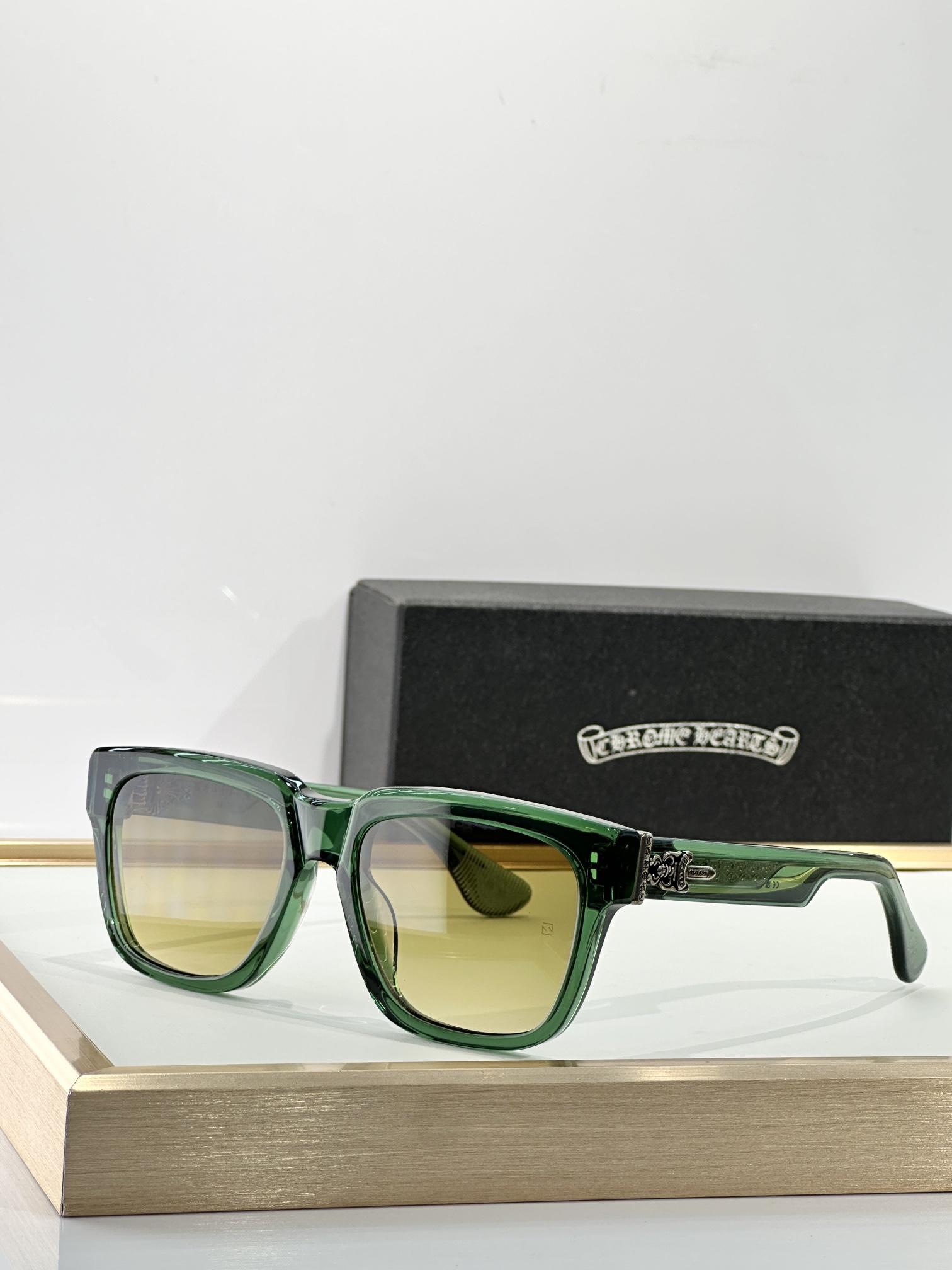 Chrome Hearts MODEL: BOX OFFICER MIST SIZE:56口19-145 