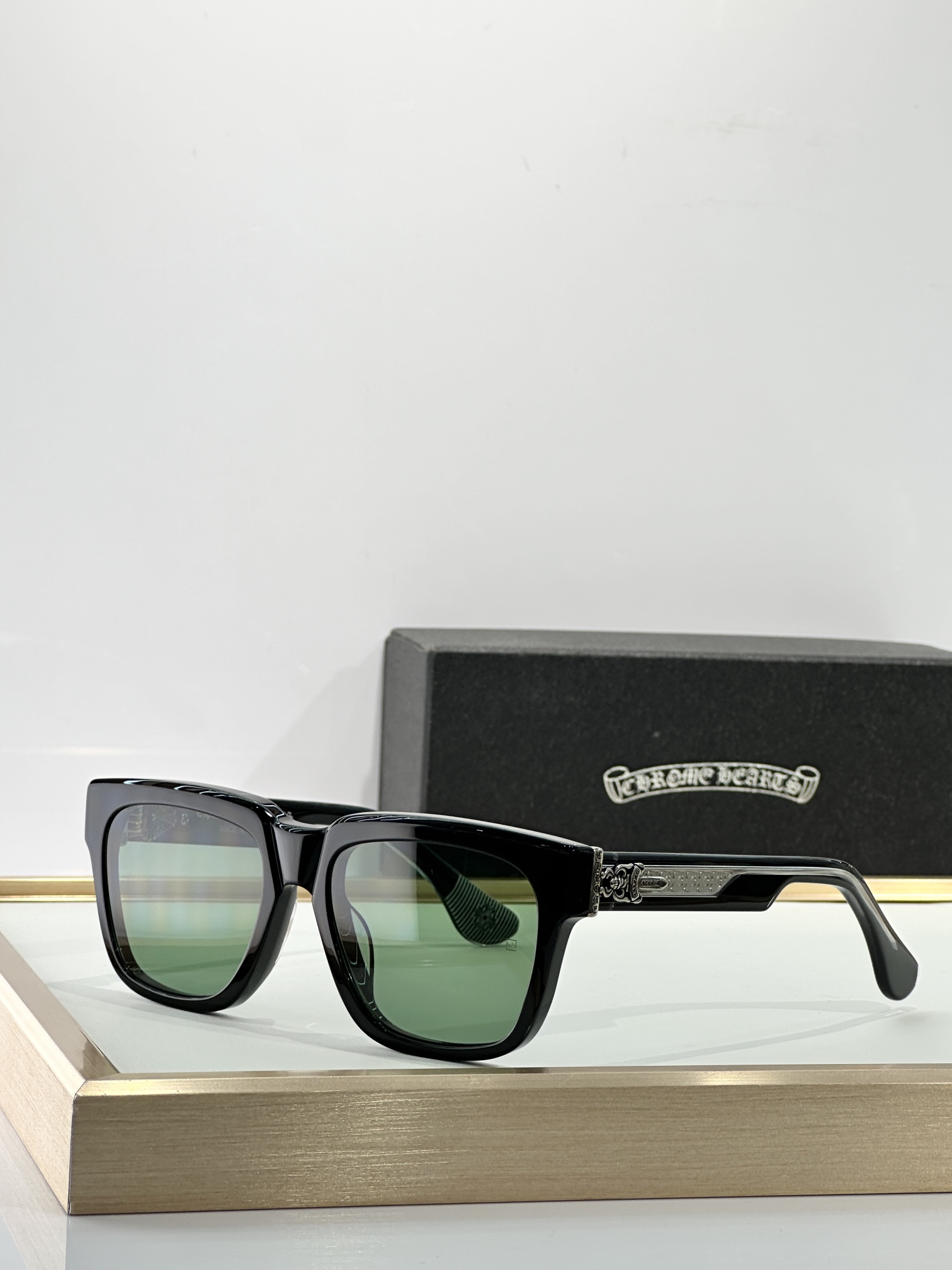 Chrome Hearts MODEL: BOX OFFICER MIST SIZE:56口19-145 