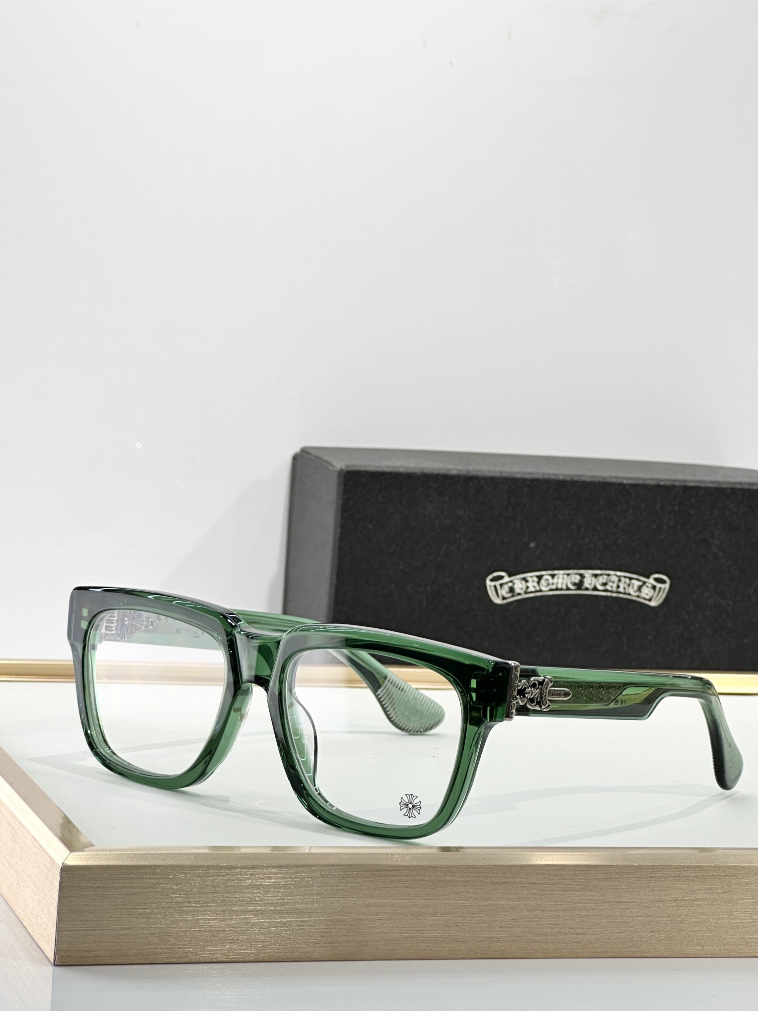 Chrome Hearts MODEL: BOX OFFICER MIST SIZE:56口19-145 