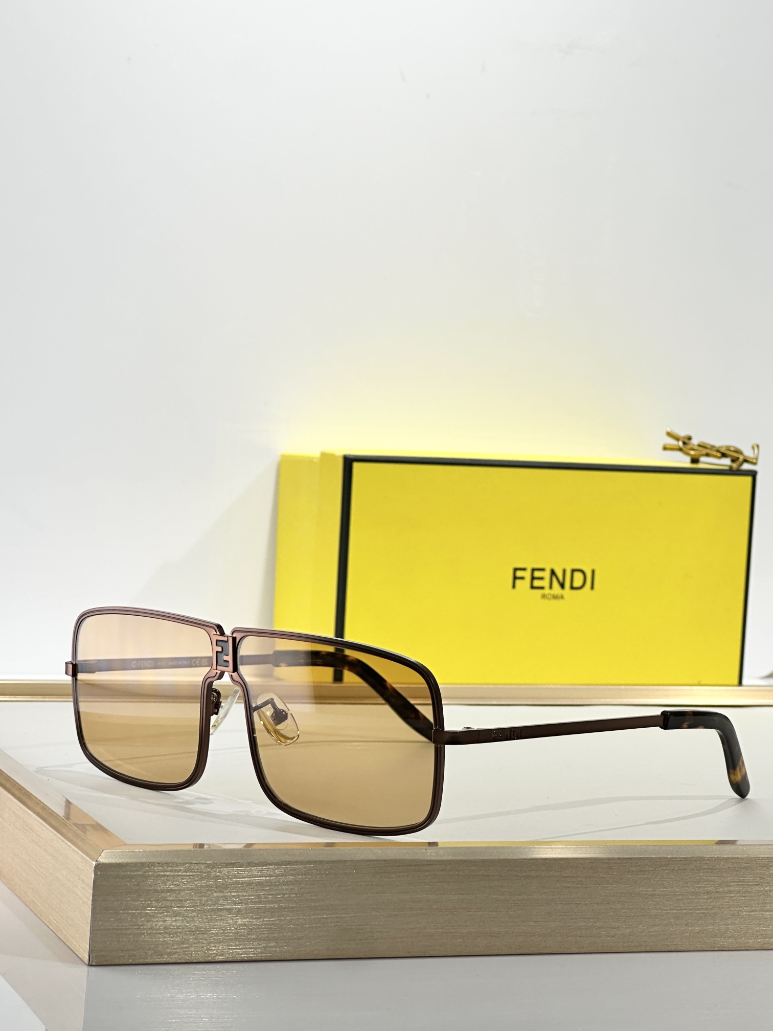 FENDIMODEL: FE40195USIZE:78口8-120