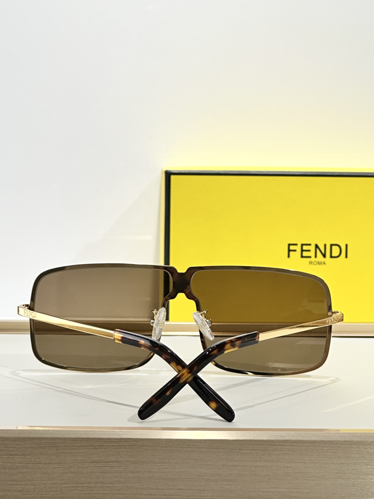 FENDIMODEL: FE40195USIZE:78口8-120