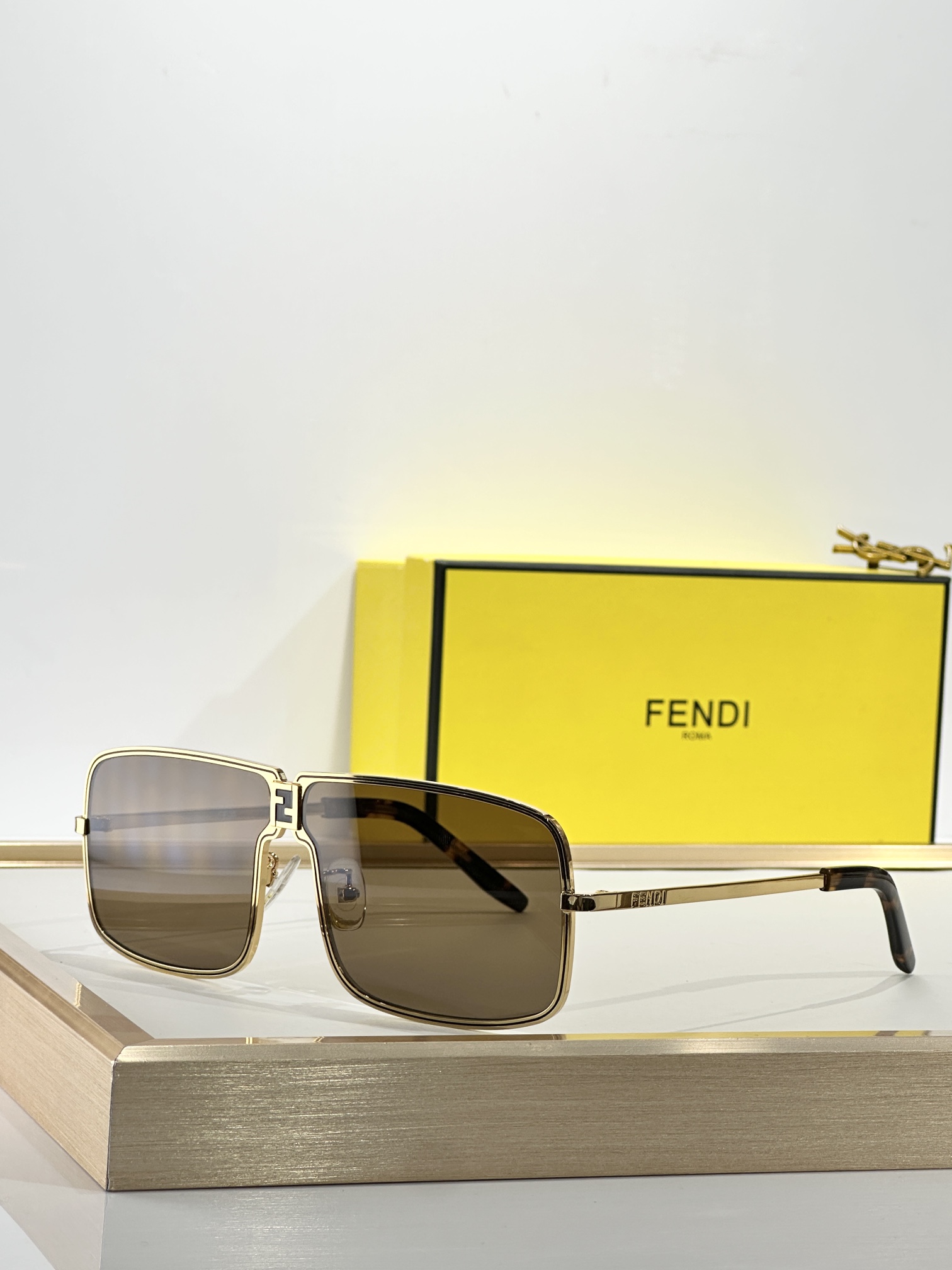 FENDIMODEL: FE40195USIZE:78口8-120