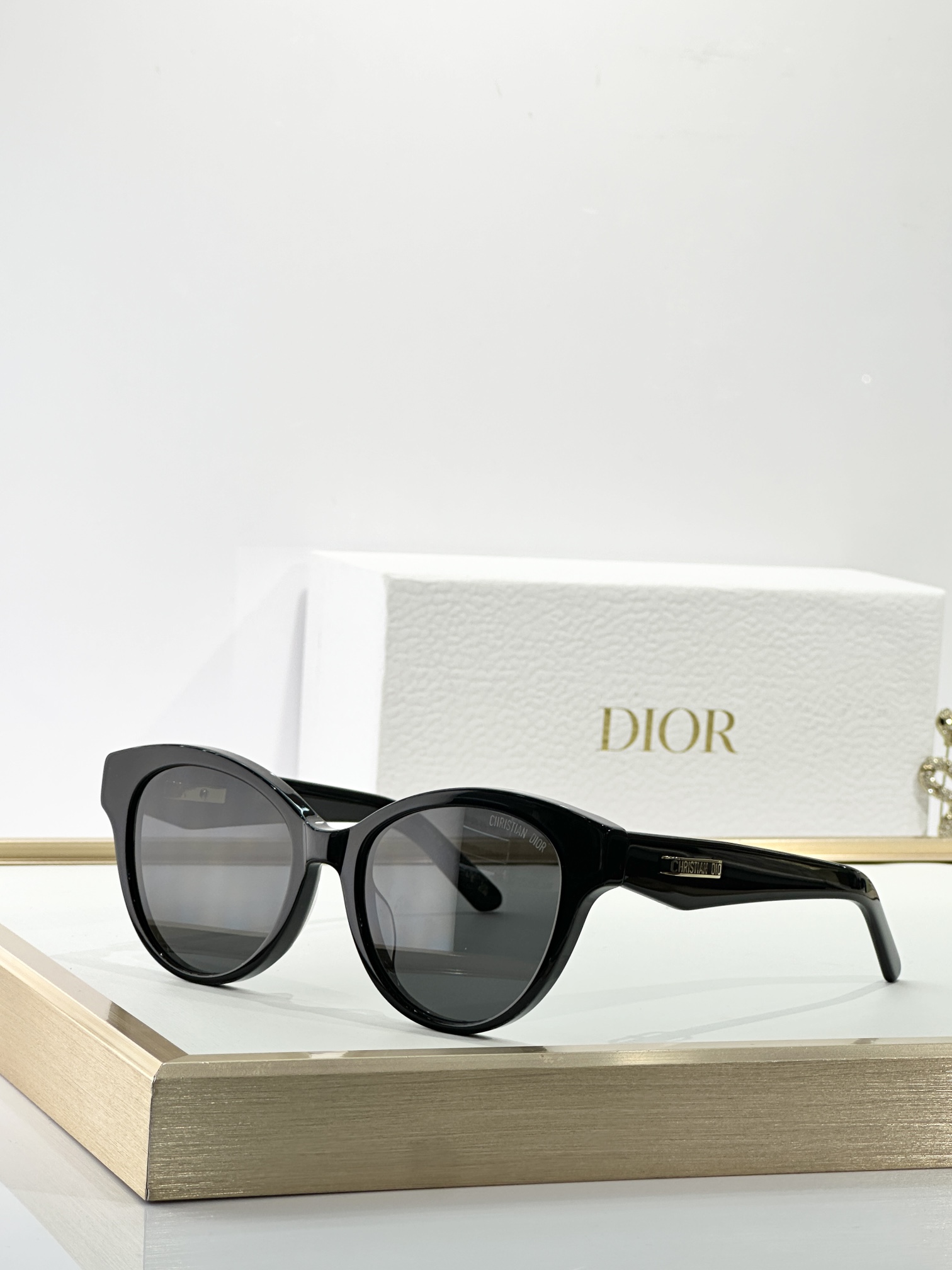  DIOR
MOD：DIORCDIORO B2I
Size：51口18-140
