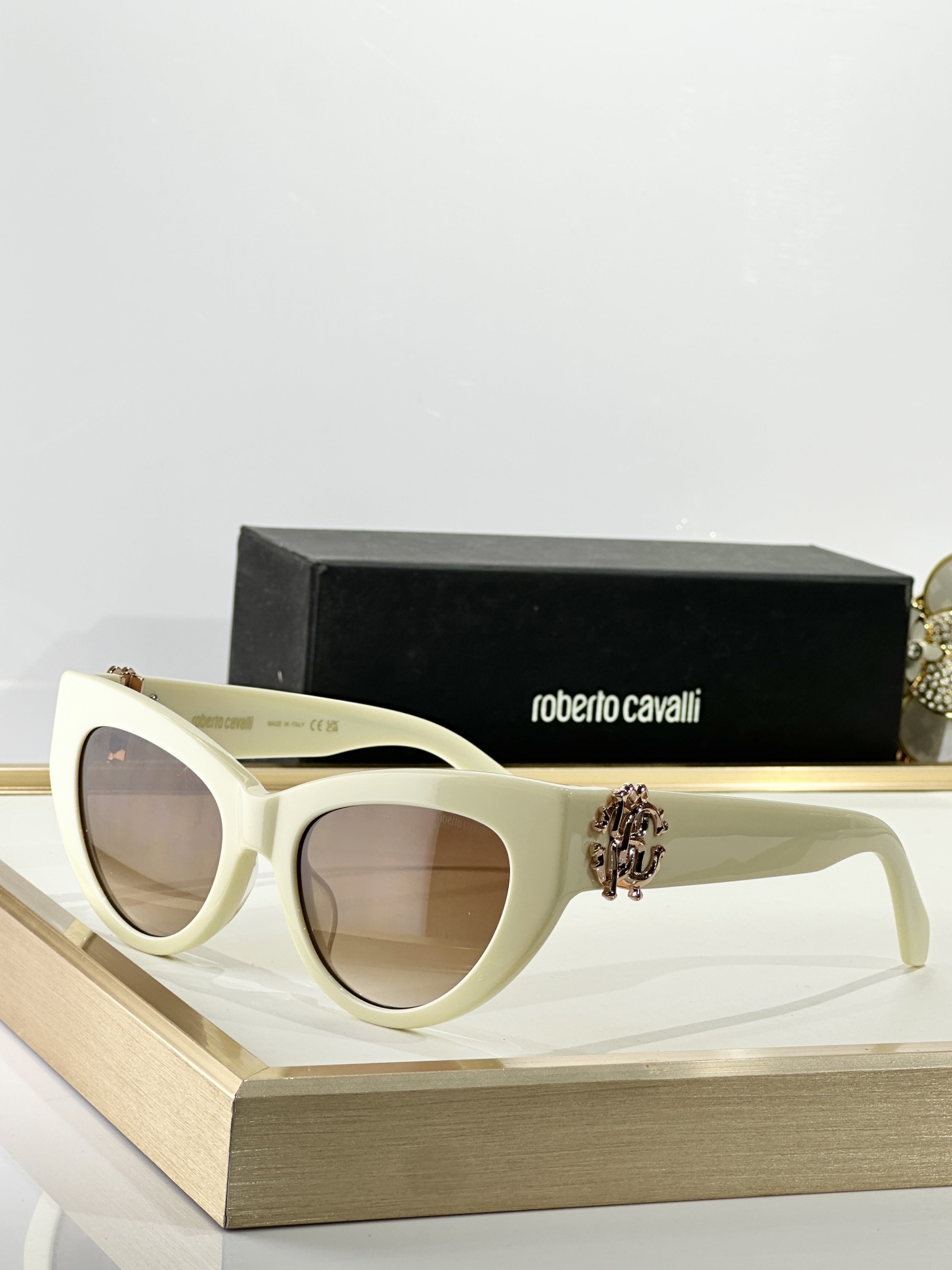  Roberto Cavalie*
MODEL：SRC017M
SIZE：53口20-140
