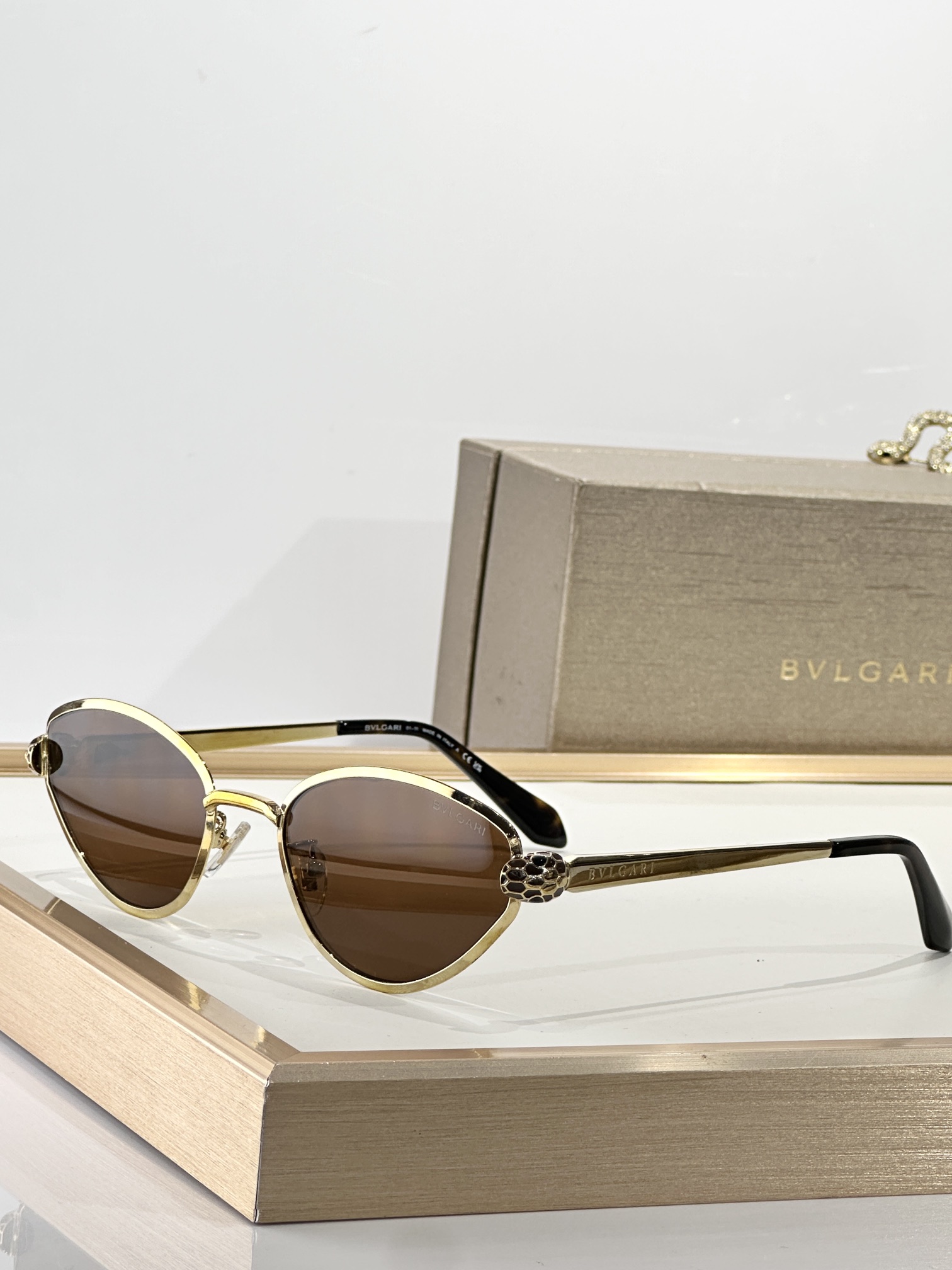  BvlgarI
MOD：BV50086U
Size：55口19 140
