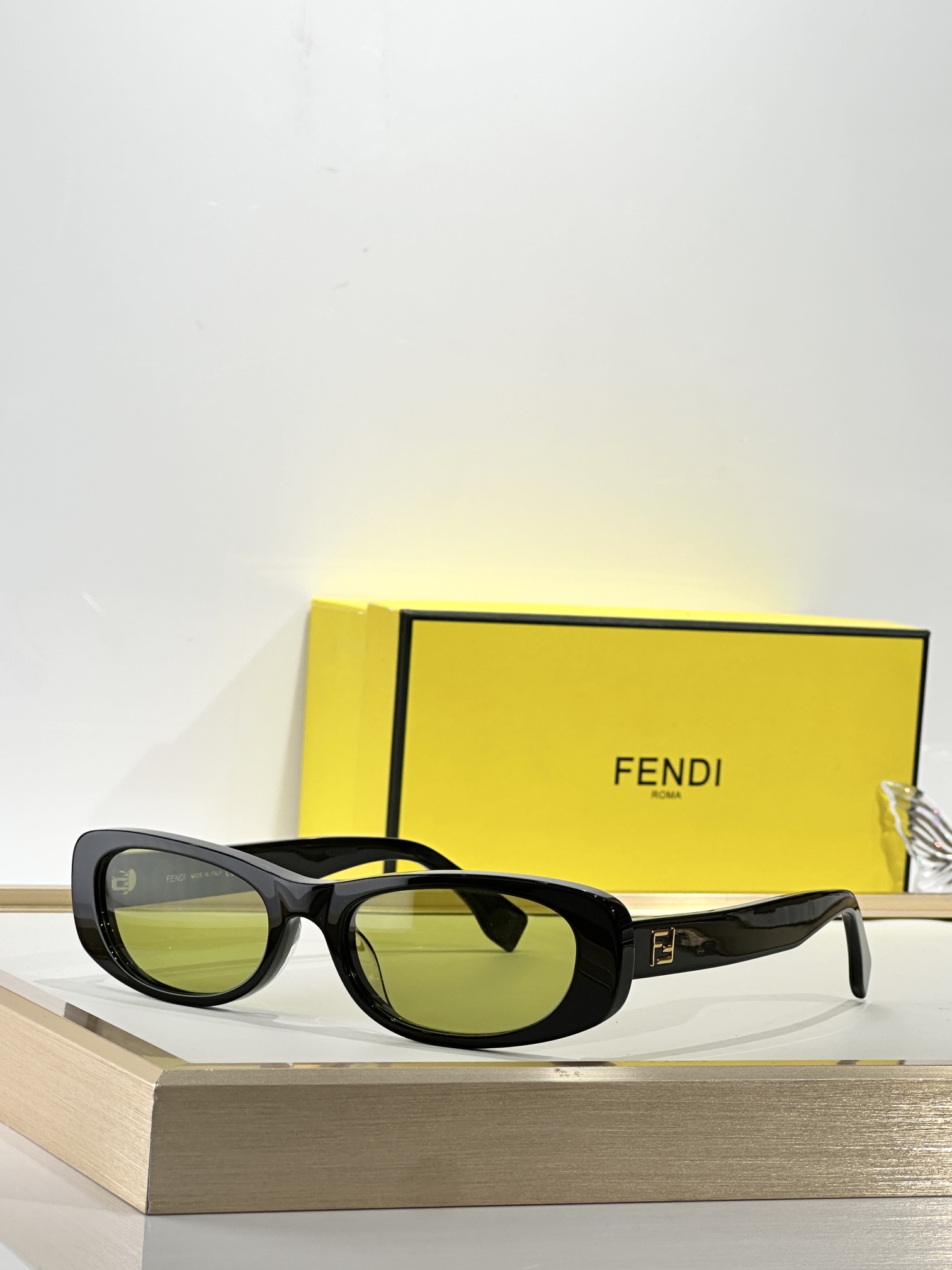  FENDI
MODEL：FE40183I
SIZE：53口19-145

