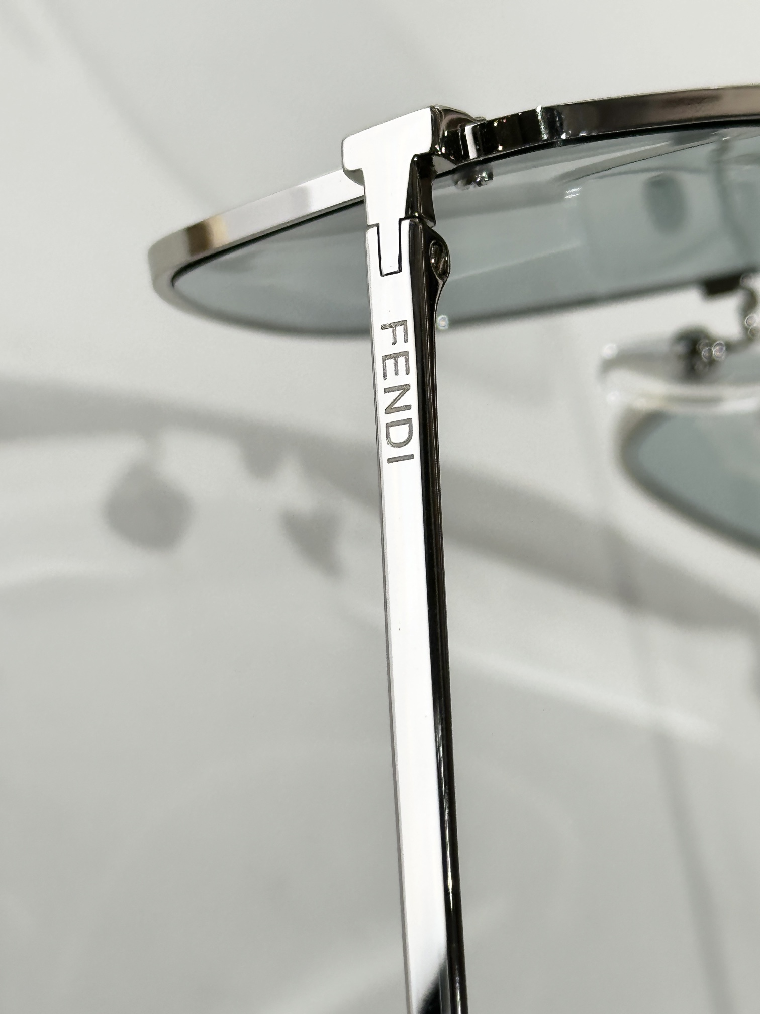  FEND*
MODEL FE40129U
SIZE145口-145
