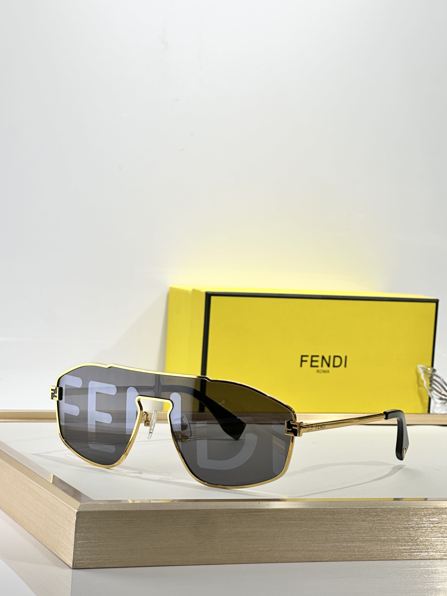  FEND*
MODEL FE40129U
SIZE145口-145
