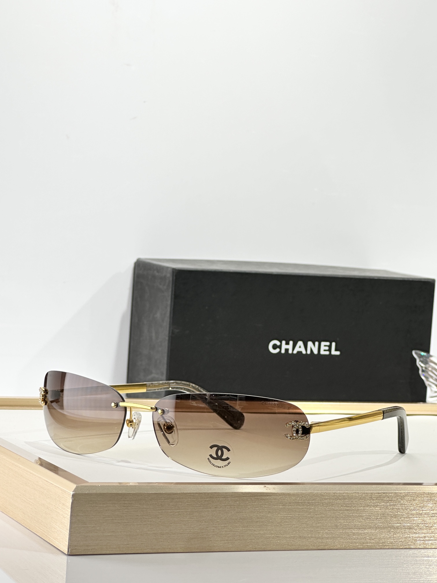  CHANEL
MODEL：A71560
SIZE：68口16-145
