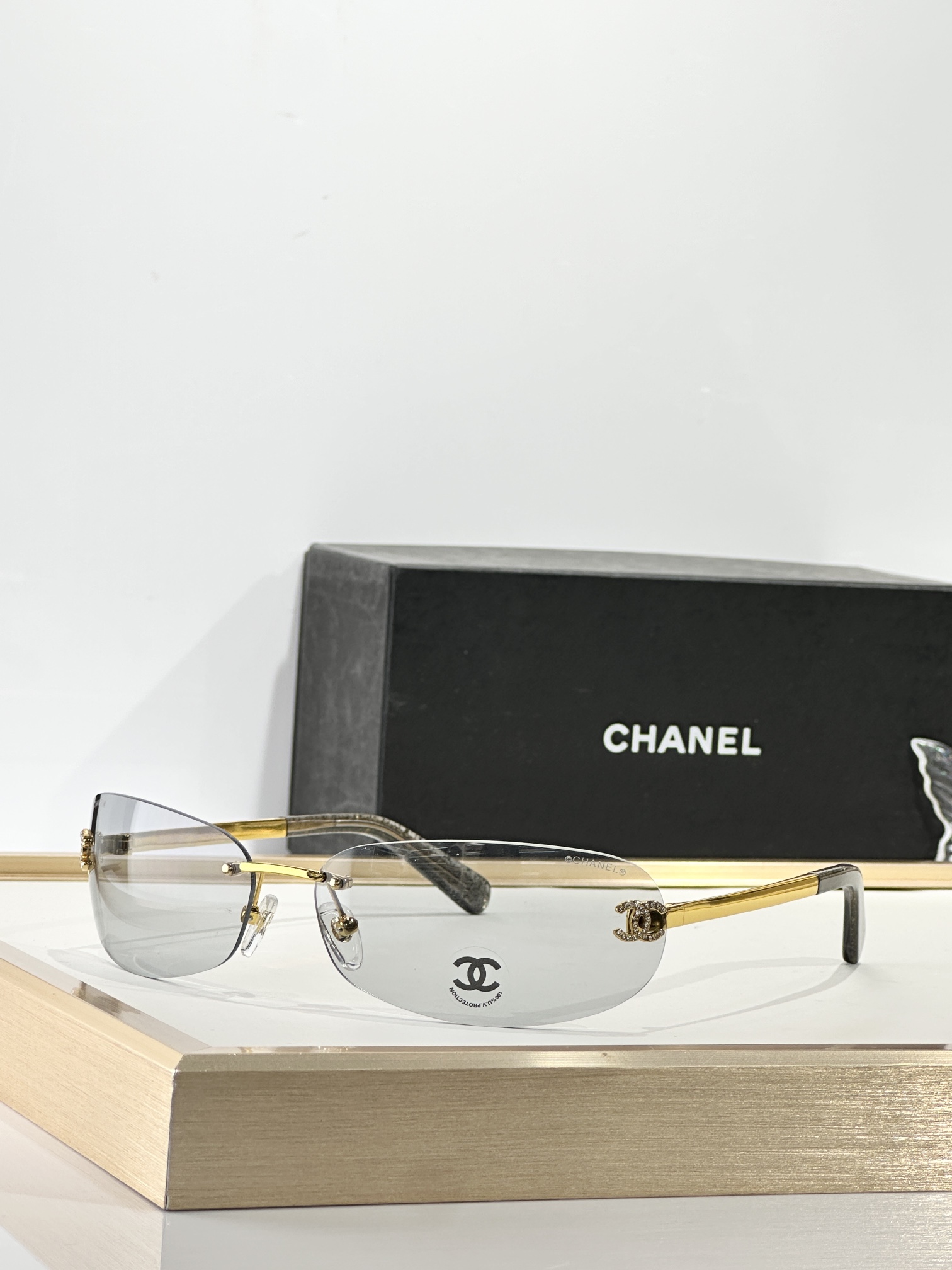  CHANEL
MODEL：A71560
SIZE：68口16-145
