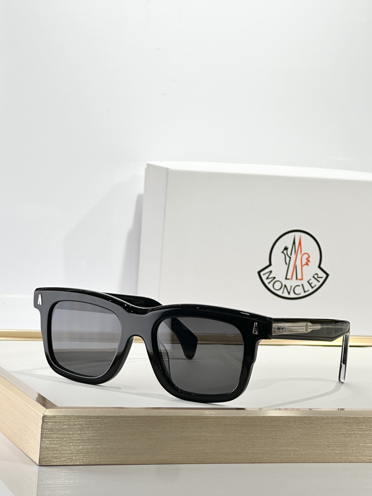 MonclerMODEL：ME6004SIZE：51口21-145🎉