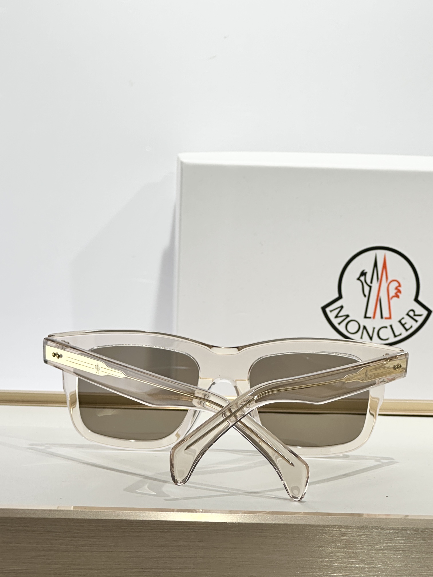 MonclerMODEL：ME6004SIZE：51口21-145🎉