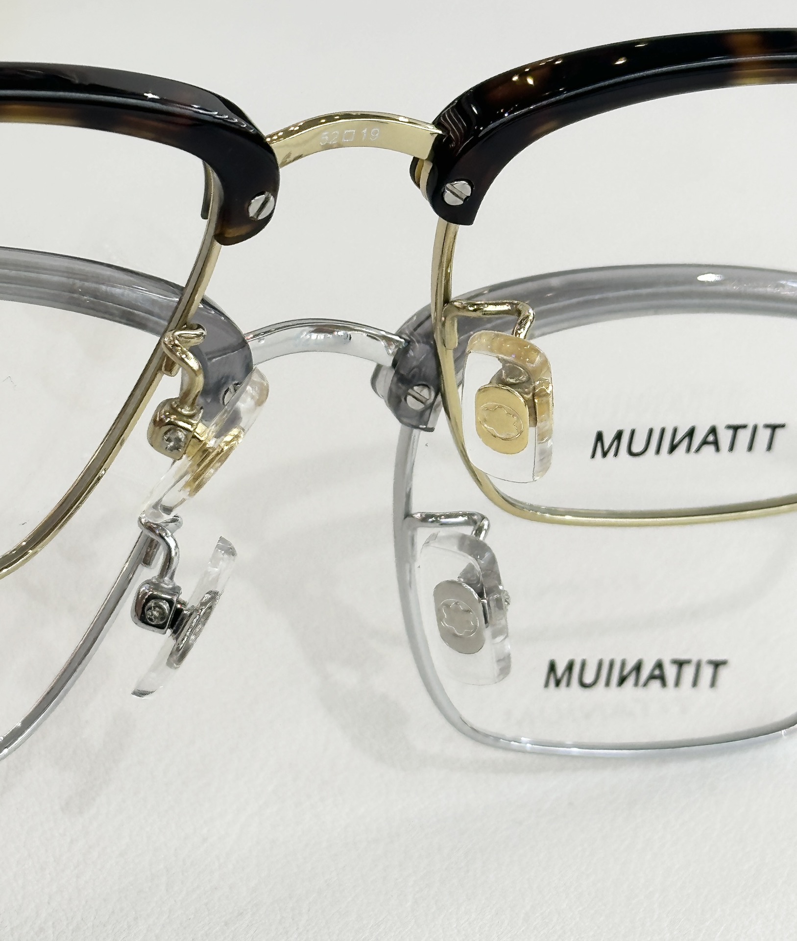  MONT BLAN*
MODELMB0409O
SIZE 52口19-145
